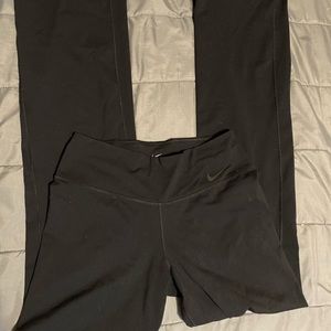 Black Nike Yoga Pants!